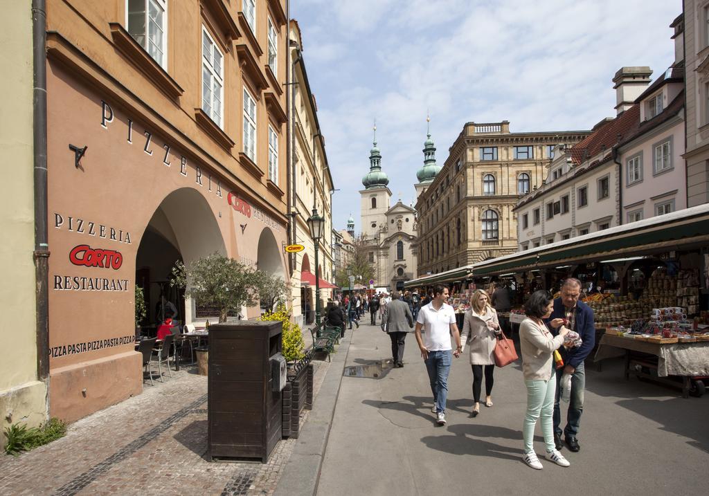 Igor And David Apartments Prag Exterior foto