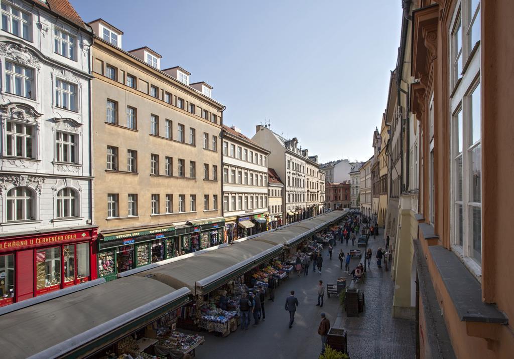 Igor And David Apartments Prag Exterior foto